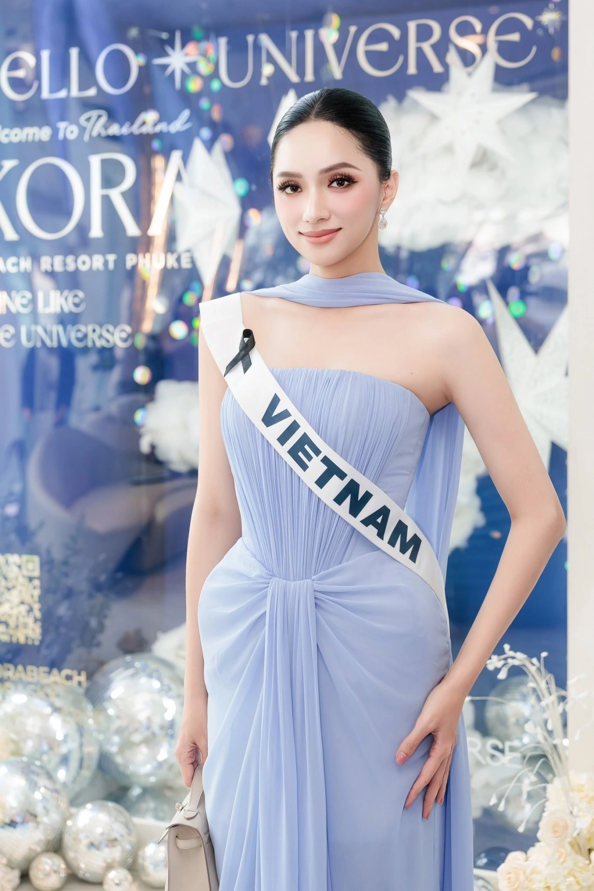 Năm nay, đại diện Việt Nam tại Miss Universe 2025 là Hương Giang. Theo bảng đánh giá mới nhất của chuyên trang sắc đẹp Missosology, Hương Giang tiếp tục nằm trong top 20 thí sinh sáng giá, khi cuộc thi chỉ còn vài ngày nữa sẽ khép lại. Chung kết Miss Universe 2025 sẽ diễn ra vào ngày 21/11 tại Thái Lan.