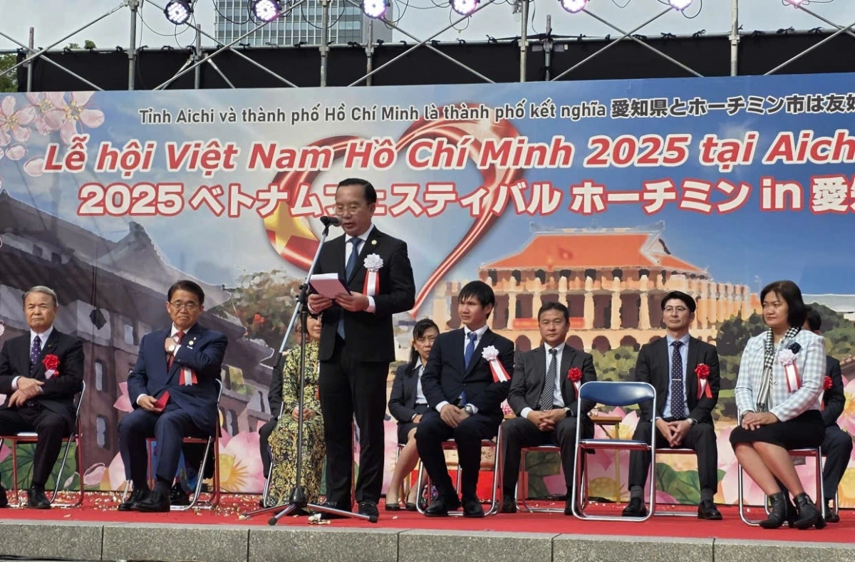 Ông Trần Thế Thuận, Giám đốc Sở Văn hóa và Thể thao TP.HCM phát biểu khai mạc lễ hội