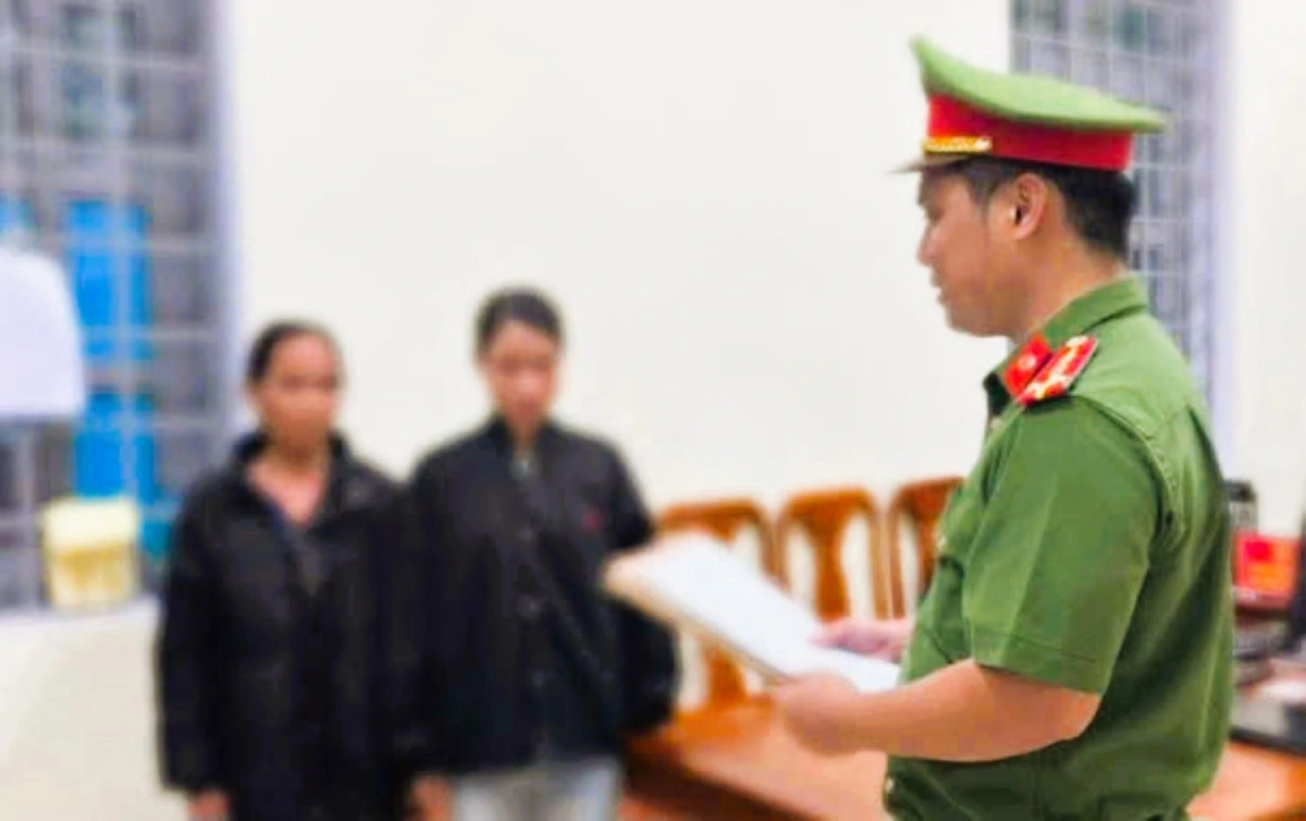 Hai phụ nữ bị khởi tố. (Ảnh: CACC)
