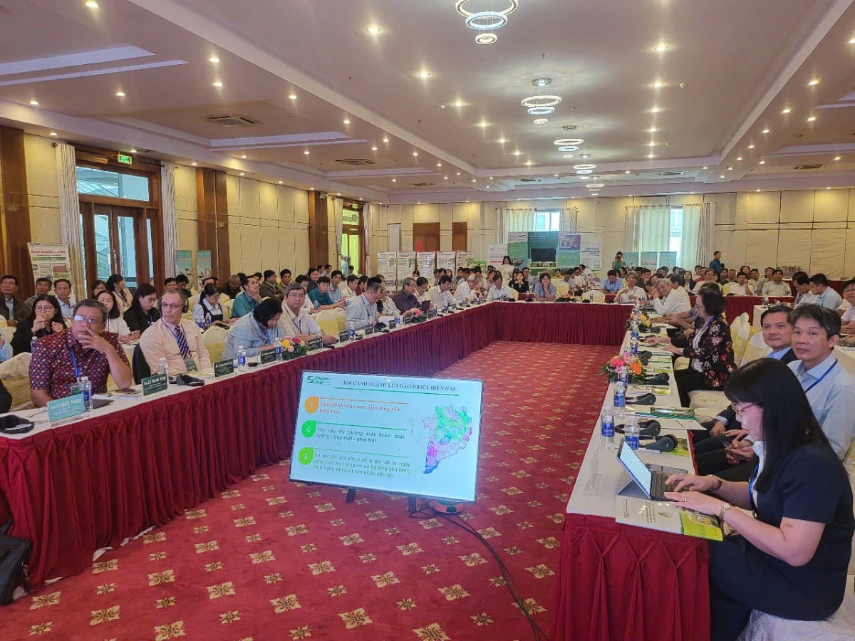 Tọa đàm do Trung tâm Khuyến nông Quốc gia phối hợp với Sở Nông nghiệp và Môi trường thành phố Cần Thơ tổ chức 