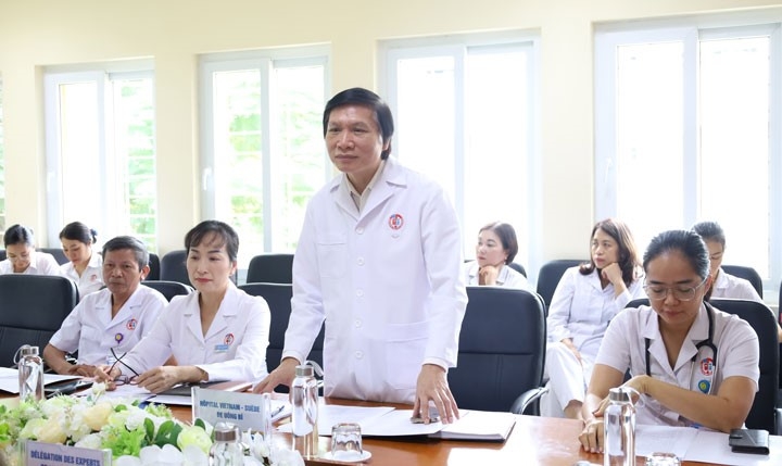 Ts.Bs.Trần Anh Cường – Giám đốc Bệnh viện phát biểu tại buổi làm việc.