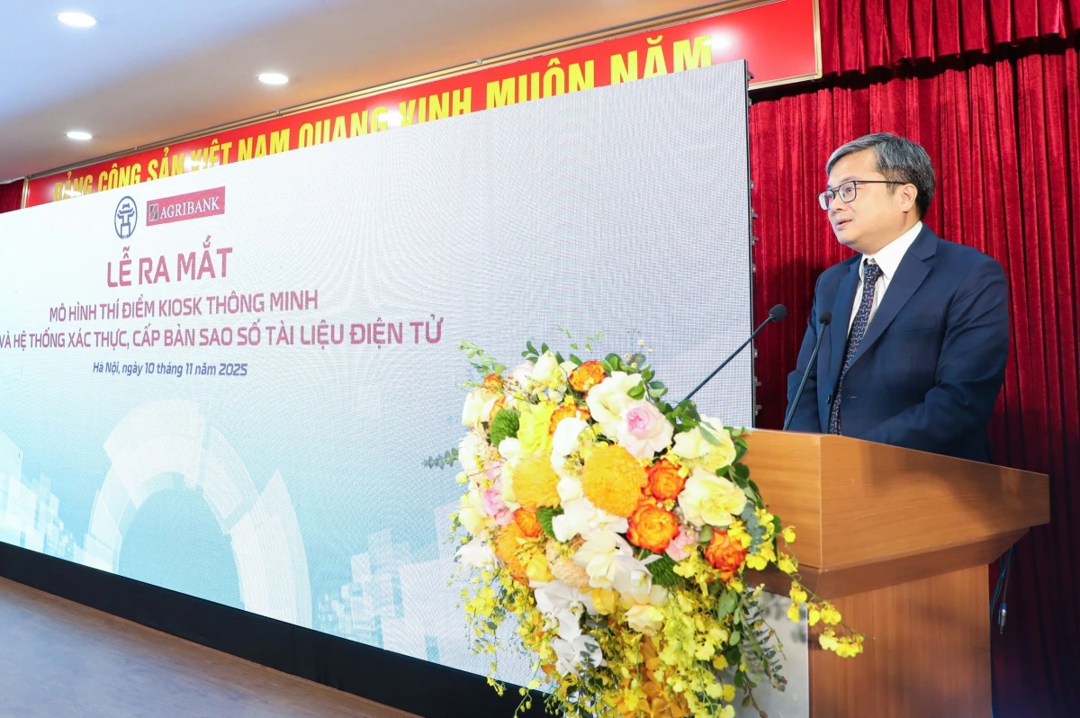 Ông Trương Việt Dũng - Phó Chủ tịch UBND TP Hà Nội phát biểu tại buổi lễ