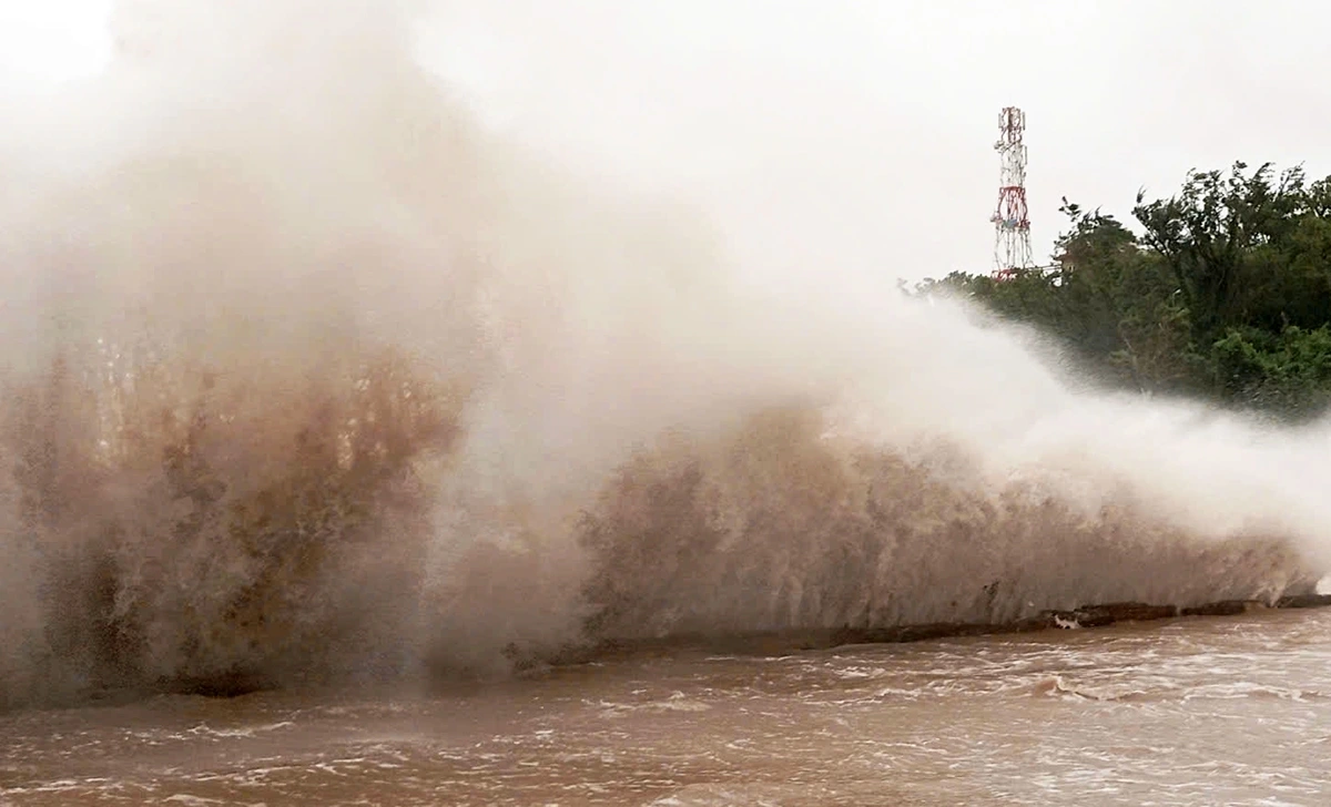 Dự báo Biển Đông sắp đón bão số 13. (Ảnh minh hoạ: Công Trường)