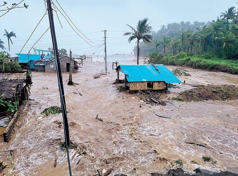 Siêu bão Fung-wong tác động đến một số khu vực của Philippines. Ảnh: Star