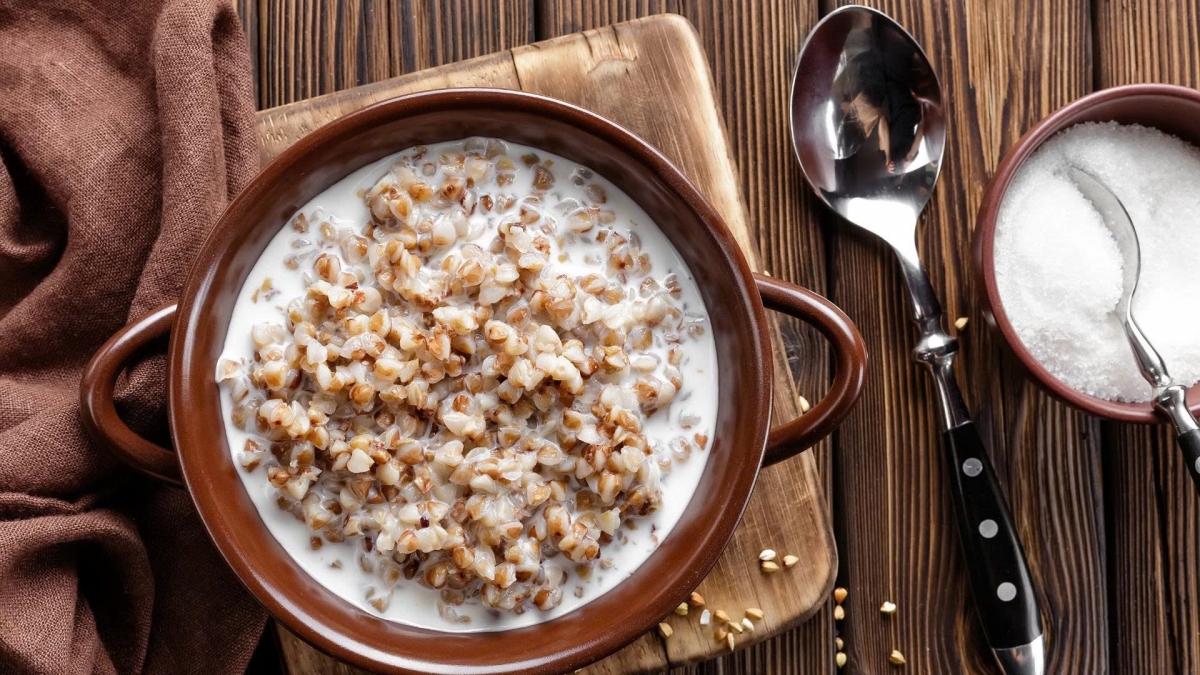 Cháo ngũ cốc không chỉ là món ăn đơn giản mà còn là “nguồn năng lượng vàng” cho sức khỏe gia đình