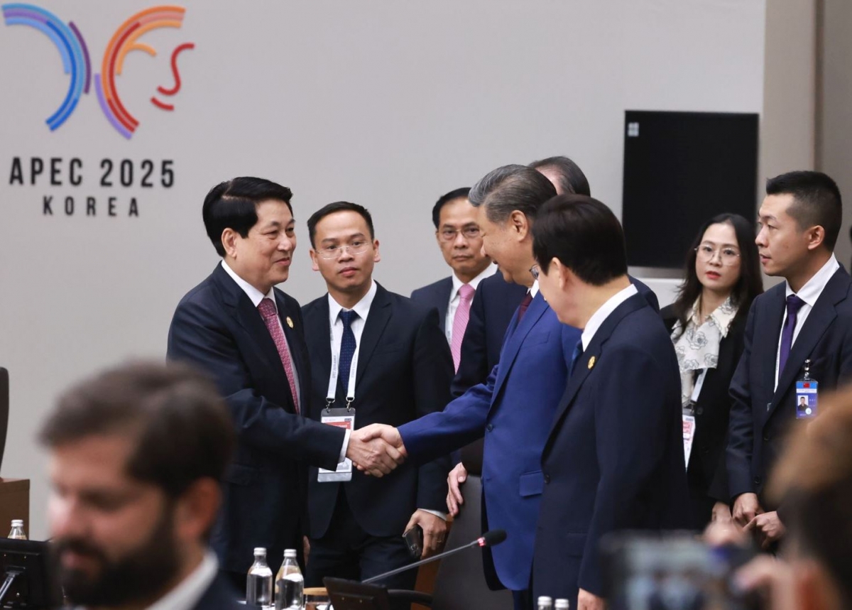 Chủ tịch nước Lương Cường và Tổng Bí thư, Chủ tịch nước Trung Quốc Tập Cận Bình