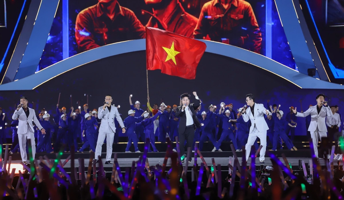 Concert Hạ Long ngày 29/10 vừa qua có sự kết hợp của nhiều nghệ sĩ đang có sức ảnh hưởng lớn, giữa âm nhạc truyền thống và hiện đại