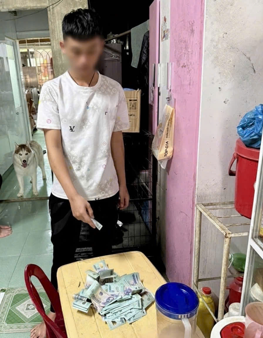 Đối tượng và tang vật vụ án