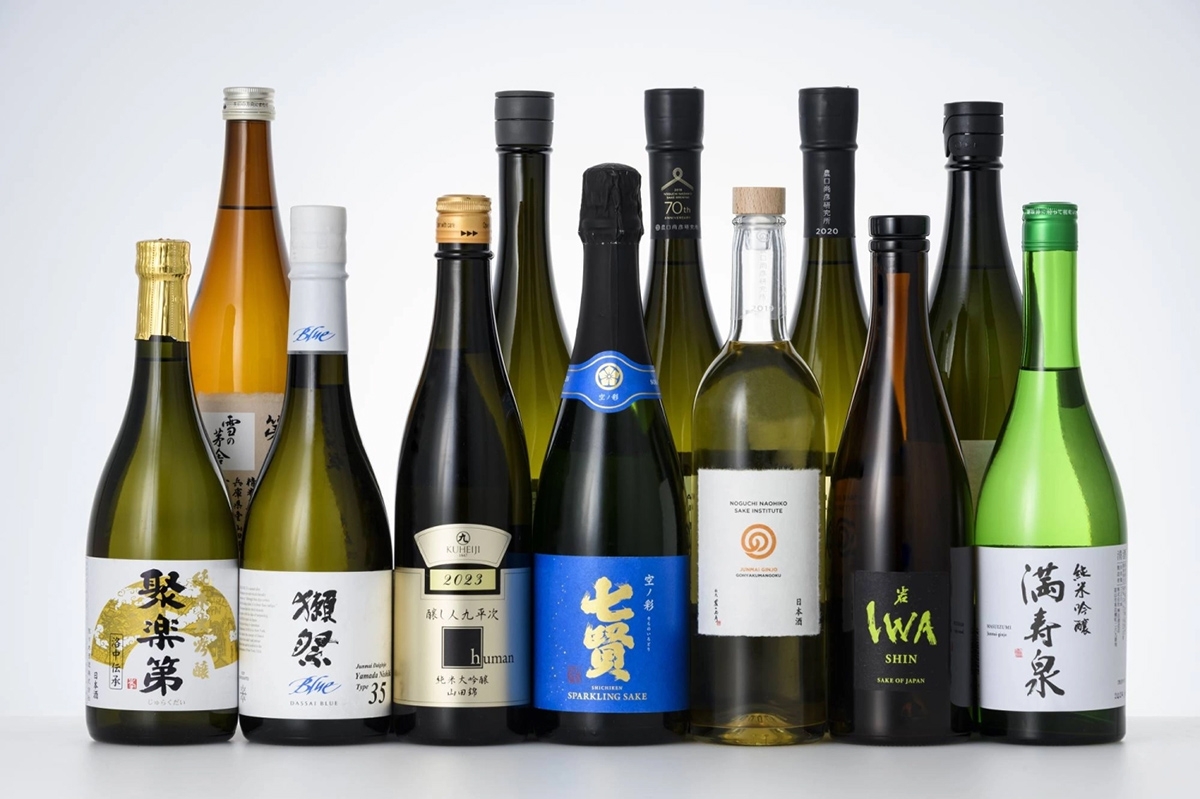 Đội ngũ nhân viên của ANA được đào tạo bài bản về cách kết hợp ẩm thực và rượu sake.