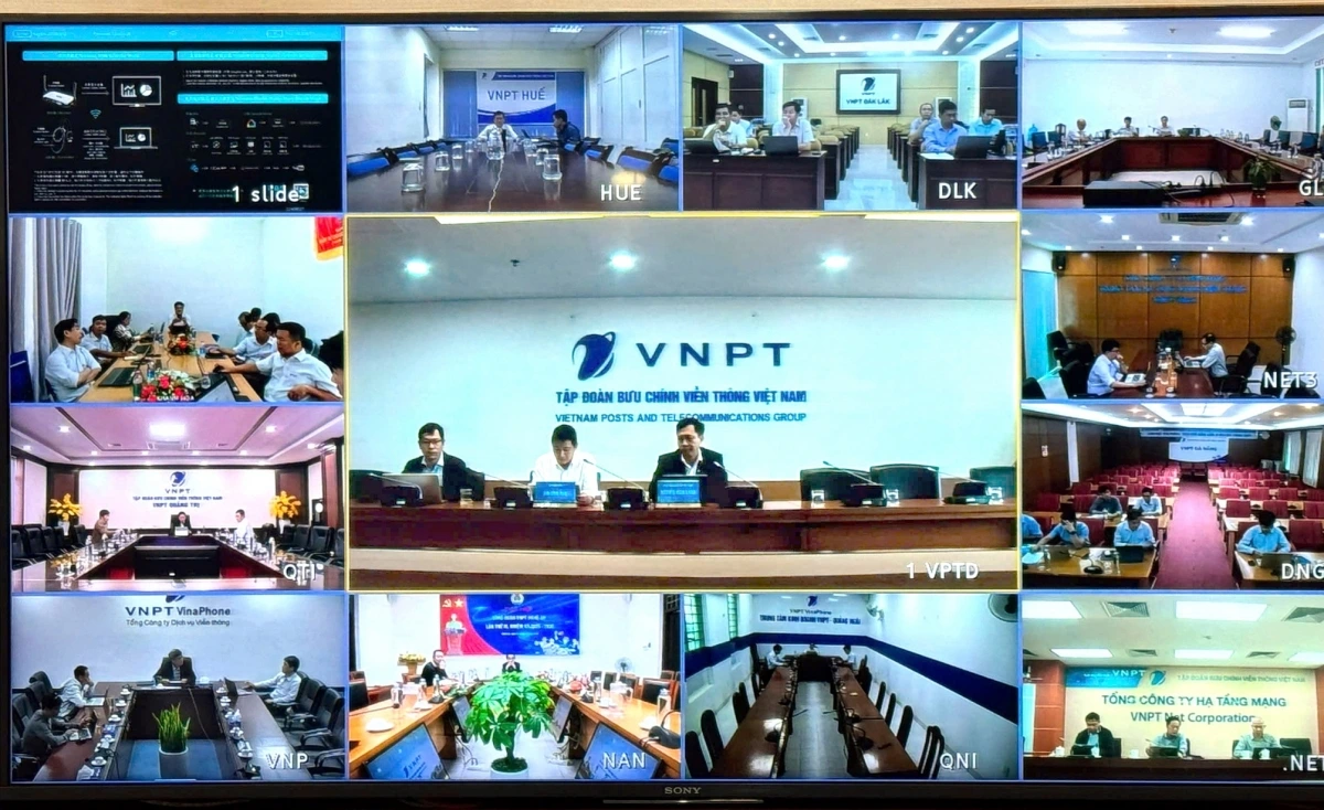 Trước diễn biến phức tạp của bão số 13 Kalmaegi, Lãnh đạo Tập đoàn VNPT đã họp chỉ đạo các đơn vị triển khai ngay các phương án ứng phó