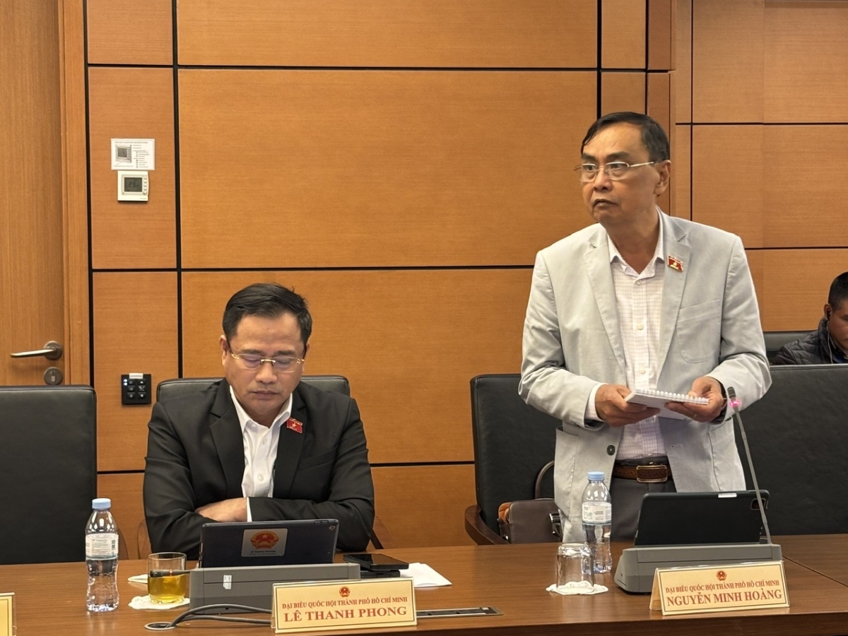 Theo đại biểu Nguyễn Minh Hoàng, phương án thu hồi đất và giải phóng mặt bằng cần tính toán kỹ vì số lượng người bị ảnh hưởng rất lớn.