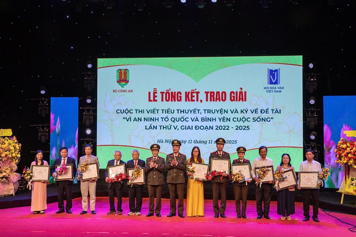 Bộ Công an và Hội Nhà văn Việt Nam công bố kết quả cuộc thi sáng tác “Vì an ninh Tổ quốc và bình yên cuộc sống” lần thứ V.