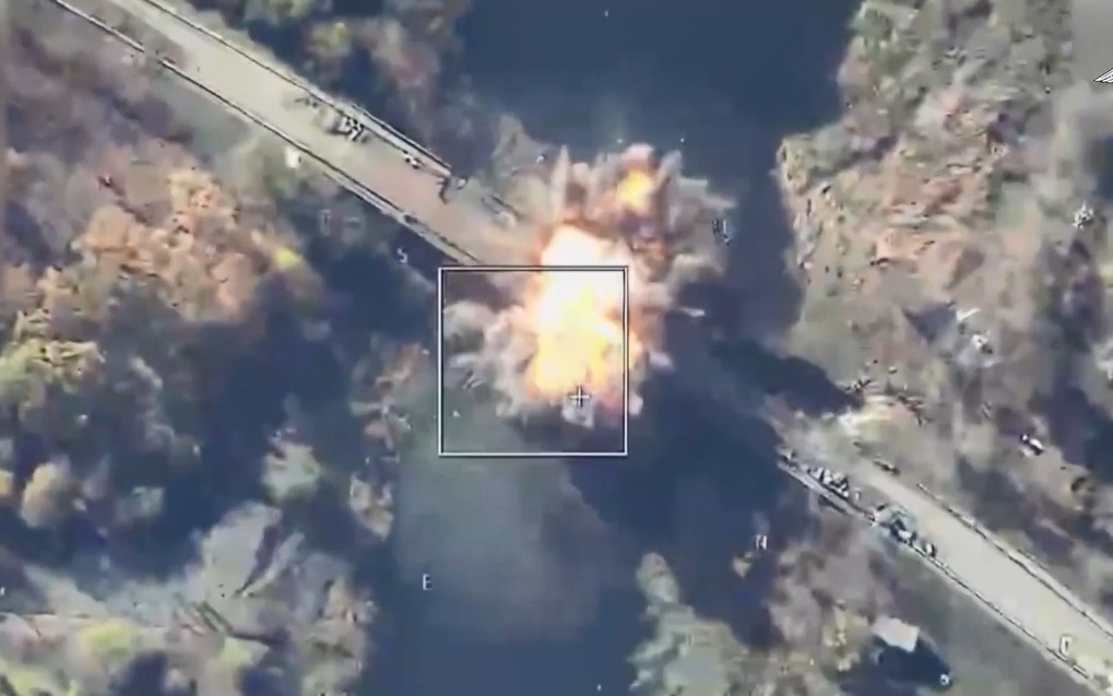 Không quân Nga không kích Ukraine, Ảnh: Bộ Quốc phòng Nga