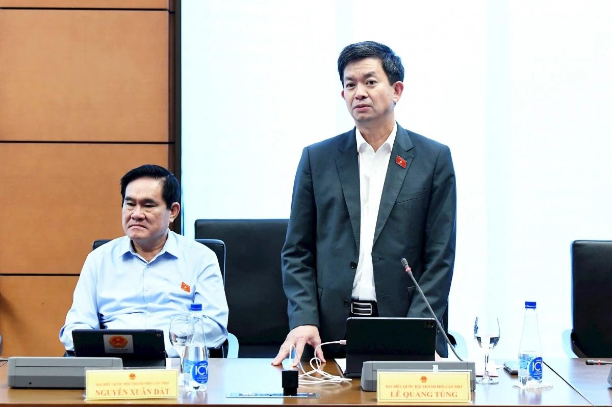 Đại biểu Lê Quang Tùng, đoàn Cần Thơ (Ảnh: Quốc hội)