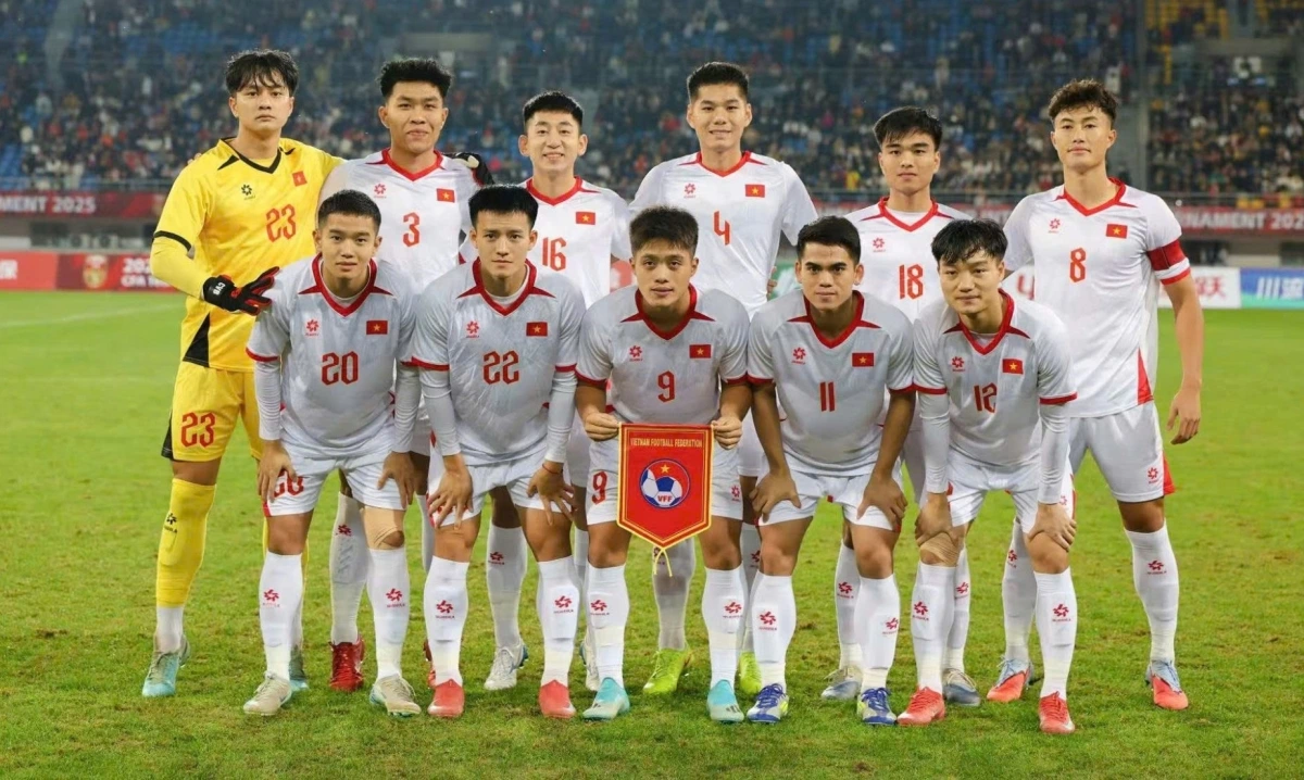 U22 Việt Nam so tài U22 Uzbekistan ở lượt trận 2 giải quốc tế CFA Team China – Panda Cup 2025. (Ảnh: Panda Cup 2025)