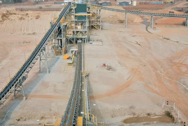 Toàn cảnh khu vực mỏ vàng được công ty Trung Quốc khai thác tại Hounde, Burkina Faso năm 2020. Ảnh minh họa: Reuters