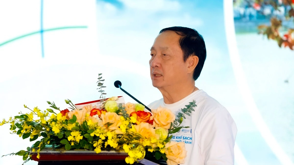 Ông Huỳnh Thành Đạt - Phó Trưởng Ban Tuyên giáo và Dân vận Trung ương phát biểu khai mạc chương trình