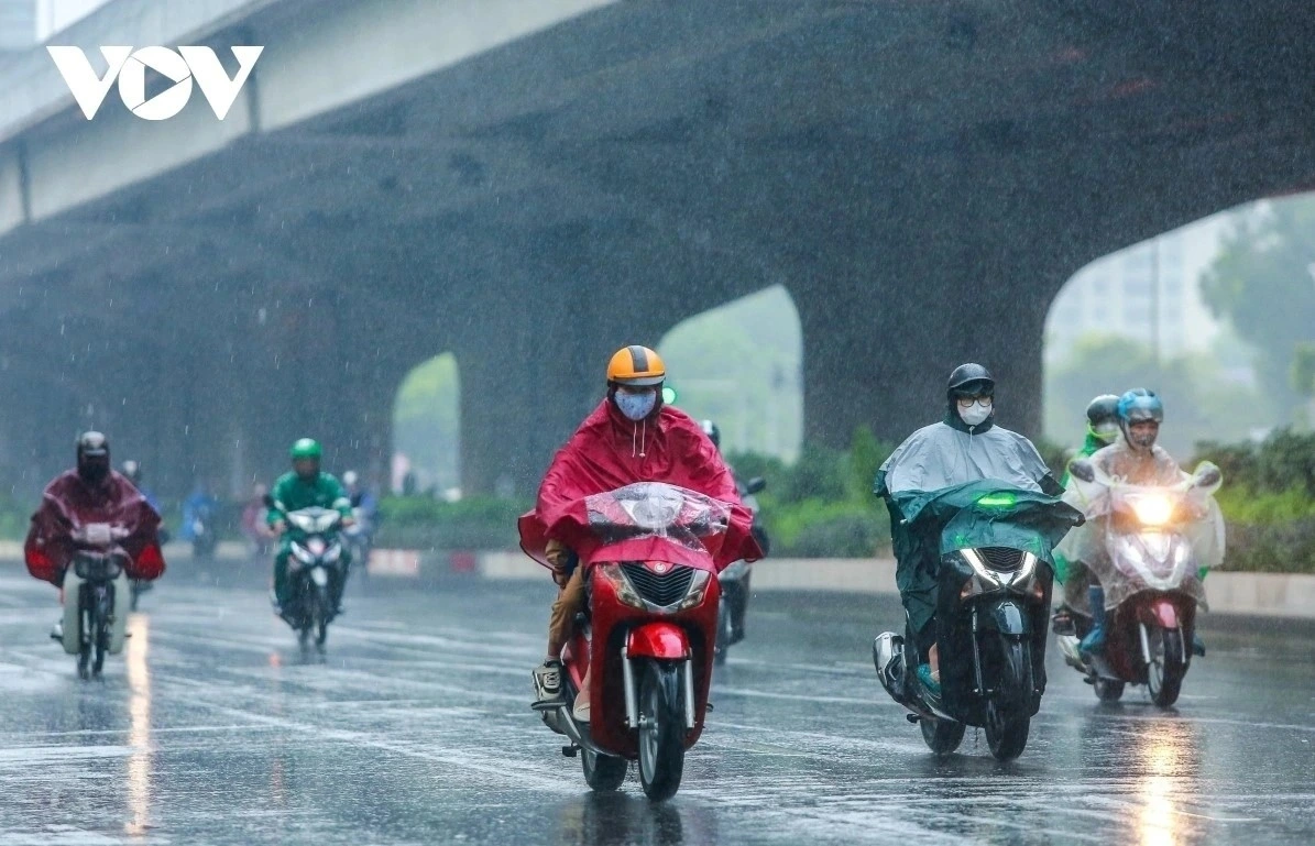 Đợt mưa rét sụt sùi ở Hà Nội và các tỉnh phía Bắc sẽ kéo dài đến hết ngày 4/11.