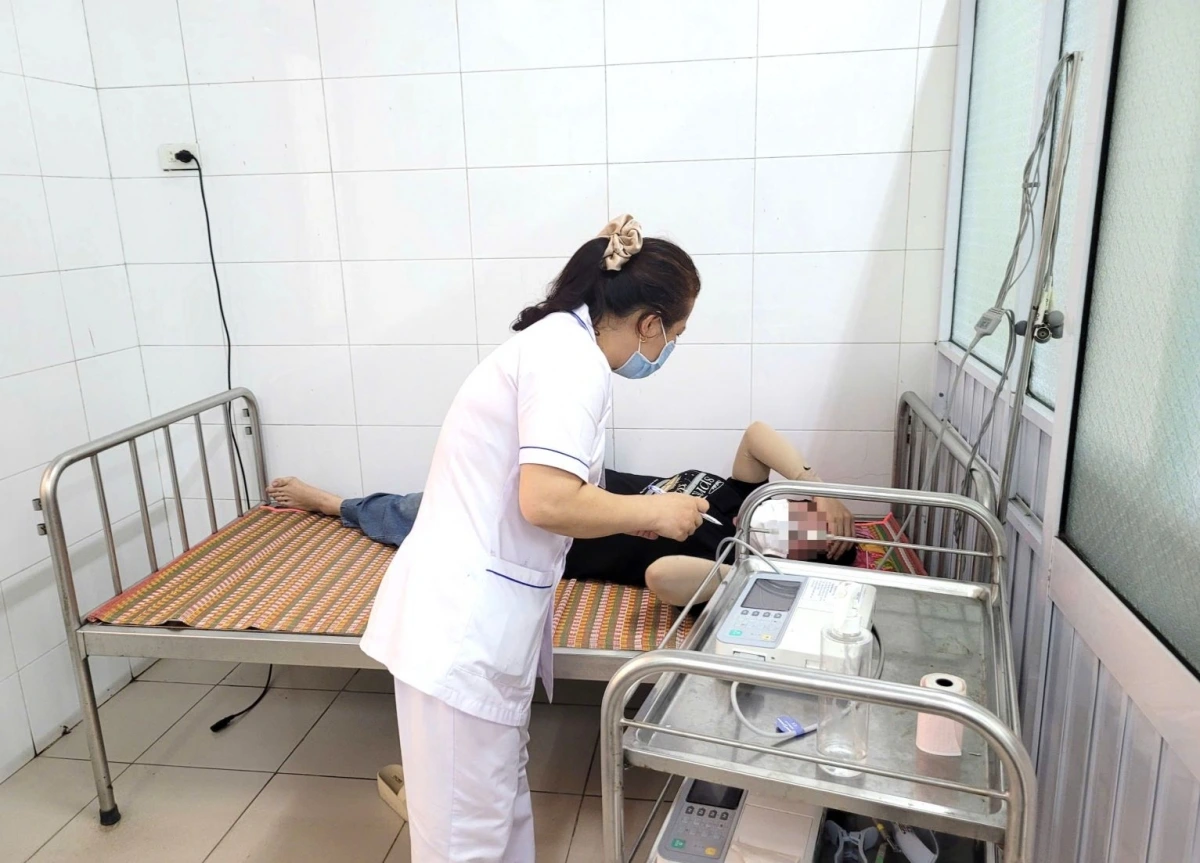 Nhiều công nhân bị ngộ độc thực phẩm sau bữa ăn trưa