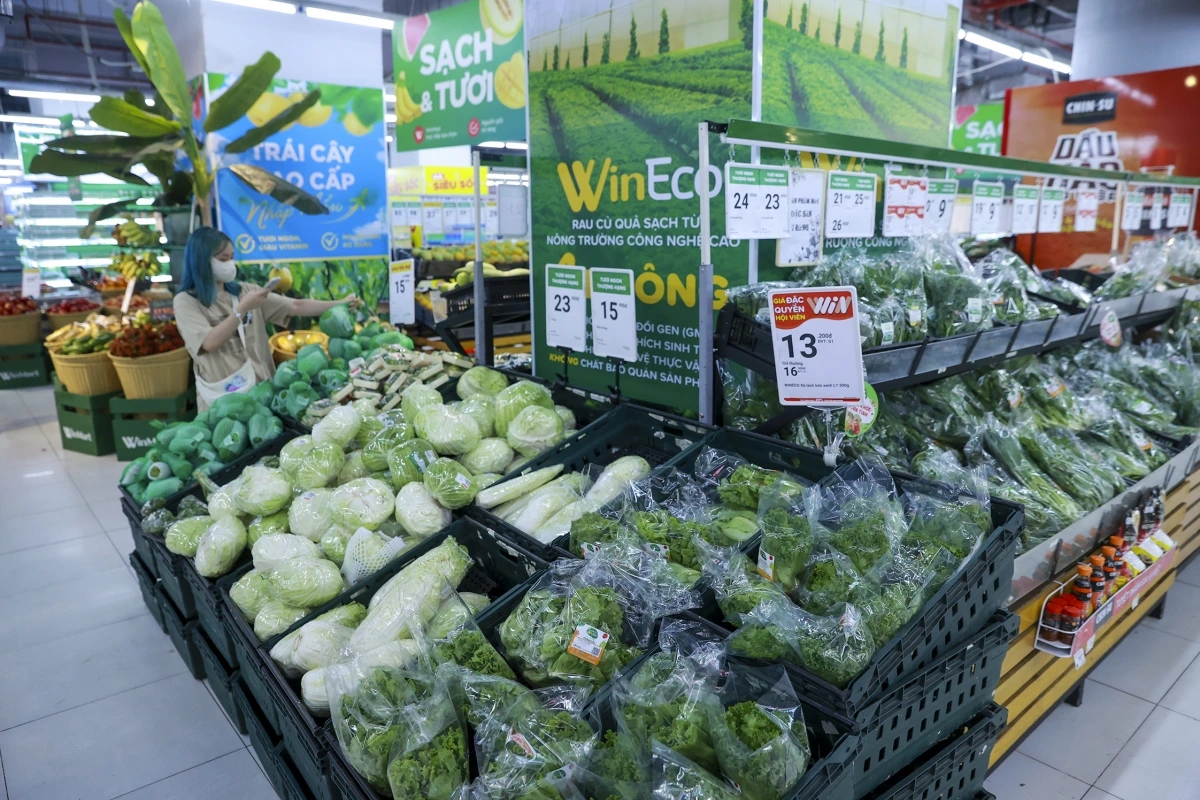 Nông sản sạch WinEco được bày bán tại hệ thống siêu thị WinMart