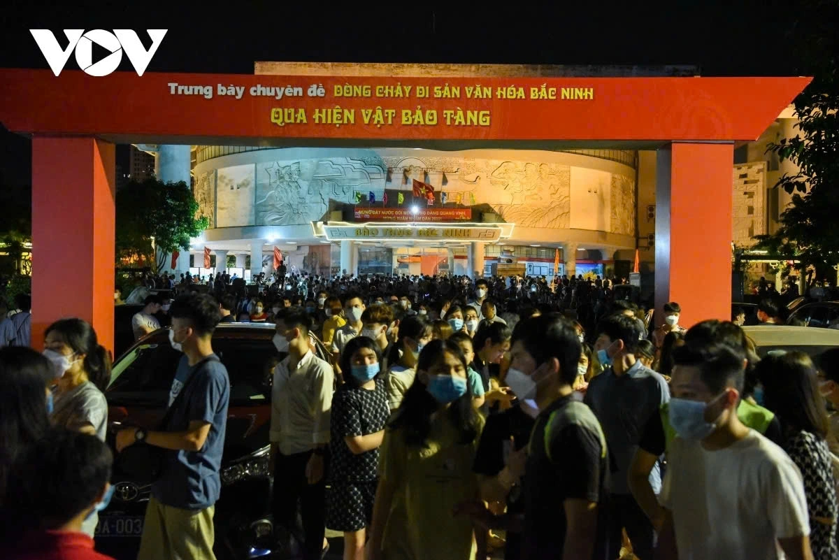 Người dân tham gia trải nghiệm dòng chảy di sản văn hoá tại Bắc Ninh