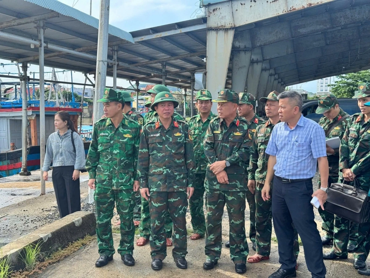 Cán bộ, chiến sĩ Sư đoàn 315 đã tích cực, nỗ lực, nêu cao tinh thần chủ động trong phòng chống, ứng phó với bão số 13