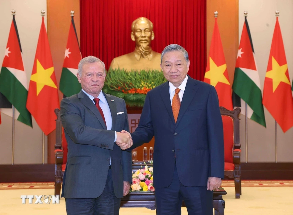 Tổng Bí thư Tô Lâm tiếp Quốc vương Jordan Abdullah II Ibn Al Hussein.(Ảnh: TTXVN)