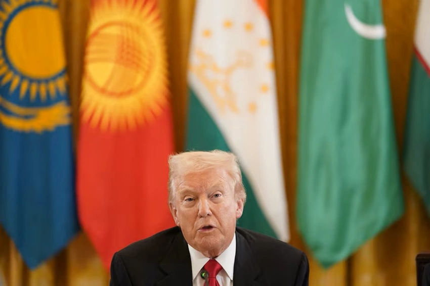 Tổng thống Mỹ Donald Trump phát biểu trước lãnh đạo của các nước Trung Á C5+1 tại Nhà Trắng. Ảnh: Reuters