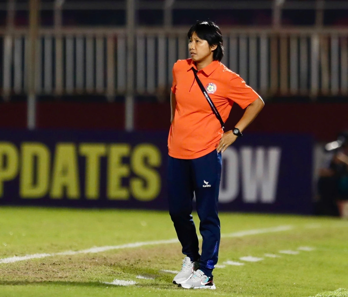 HLV Kim Chi sẽ cần điều chỉnh rất nhiều trong giờ nghỉ. (Ảnh: TH). 