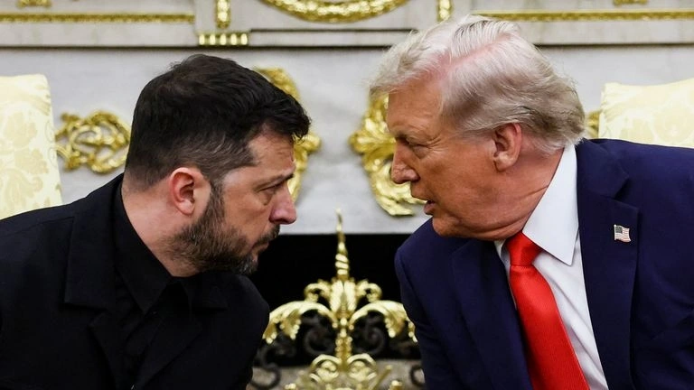 Tổng thống Ukraine Volodymyr Zelensky và Tổng thống Mỹ Donald Trump. Ảnh: Reuters