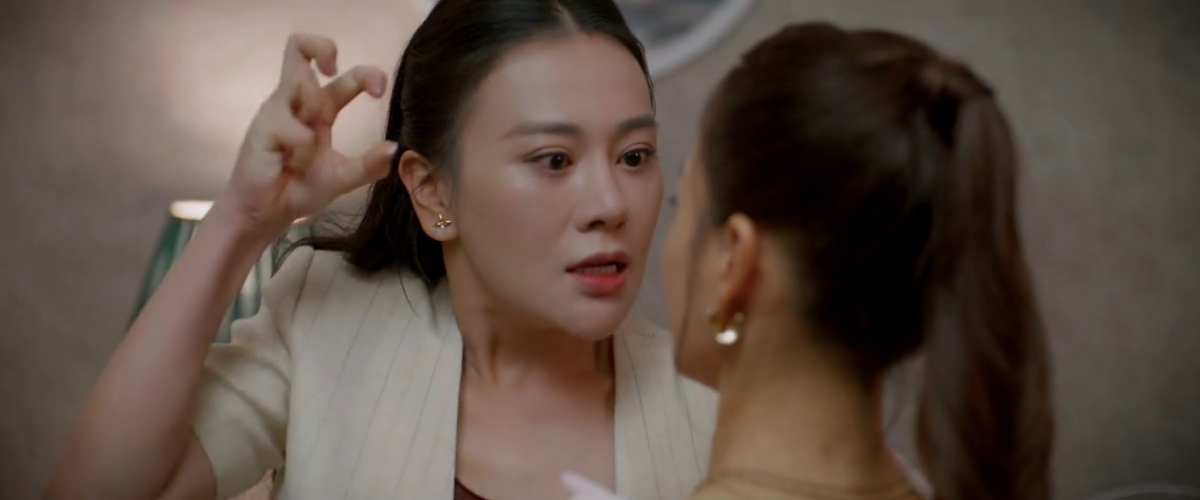 Diễn xuất của Phương Oanh trong tập 39 Gió ngang khoảng trời xanh nhận được nhiều lời khen của khán giả. (Ảnh: VTV)