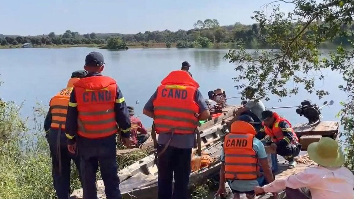 Lực lượng chức năng tổ chức tìm kiếm