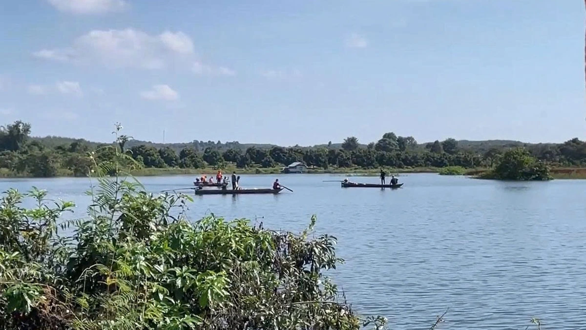 Đến sáng nay, lực lượng chức năng vẫn chưa tìm thấy tung tích nạn nhân