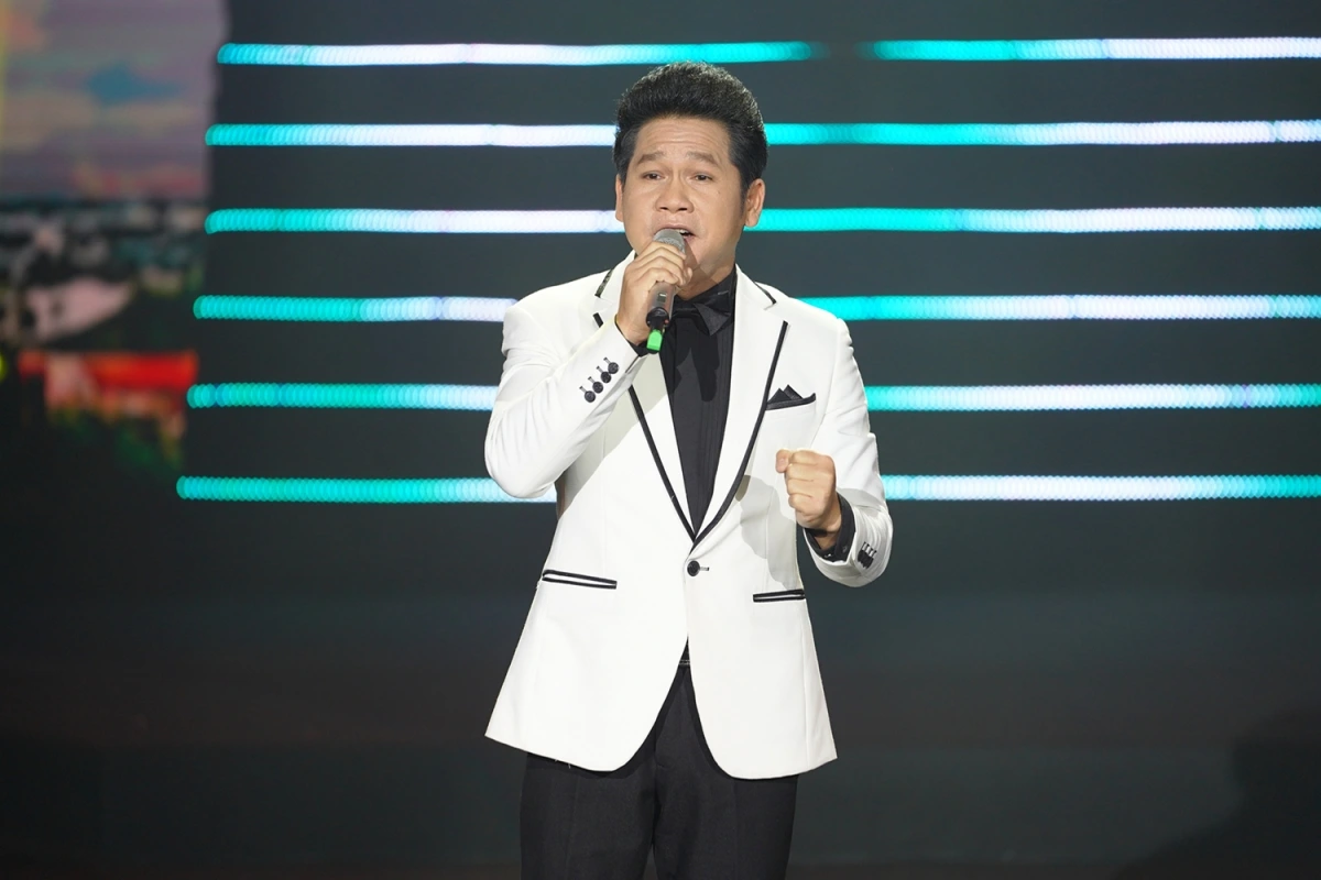 Ca sĩ Trọng Tấn