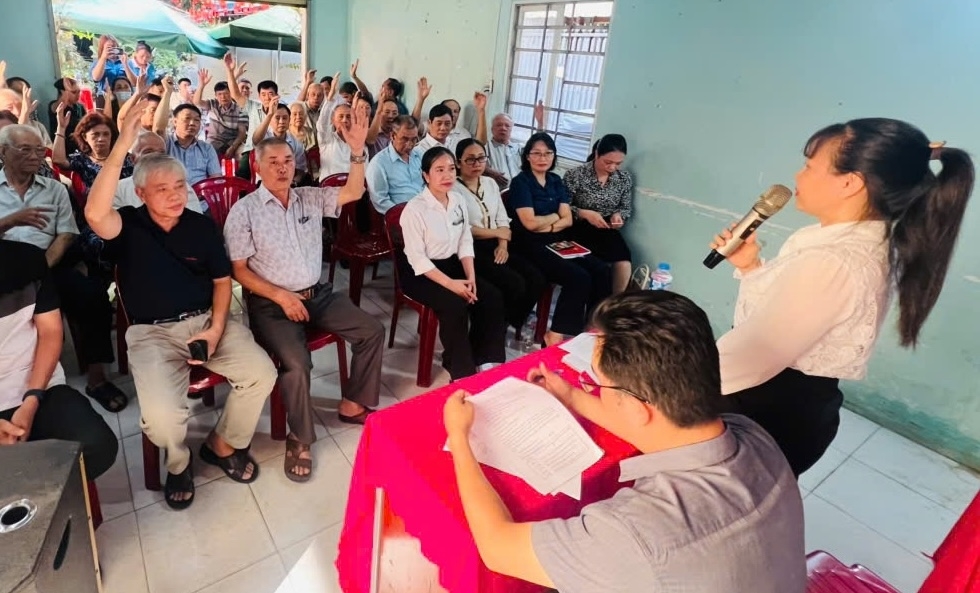 TP.HCM lấy ý kiến cử tri nơi cư trú với các ứng cử viên đại biểu Quốc hội và HĐND TP (Ảnh: Minh Dung)