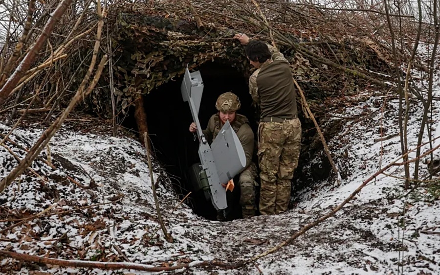 ham Ukraine, ho ca nhan Ukraine, linh Ukraine, mat tran Donetsk, UAV Ukraine, UAV tan cong -reu.jpg