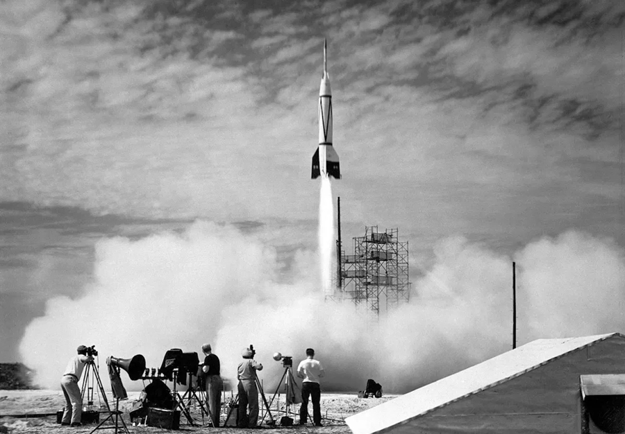 Hình ảnh phóng tên lửa V-2 tại Mũi Canaveral, ngày 24 tháng 7 năm 1950. Nguồn: NASA