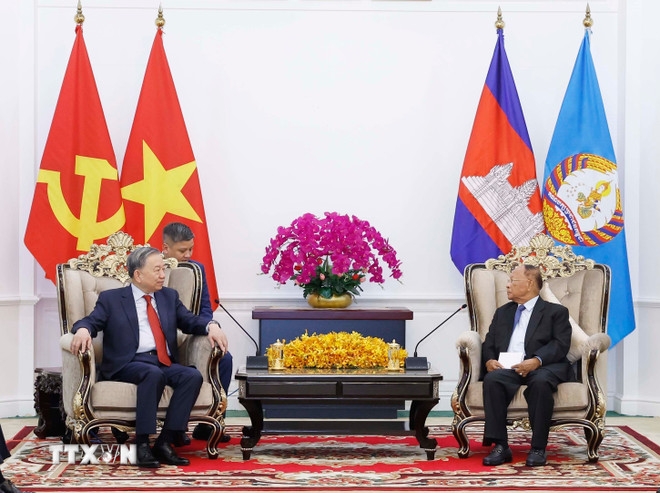 tong-bi-thu-to-lam-gap-chu-tich-danh-du-dang-nhan-dan-campuchia-8577671-2.jpg