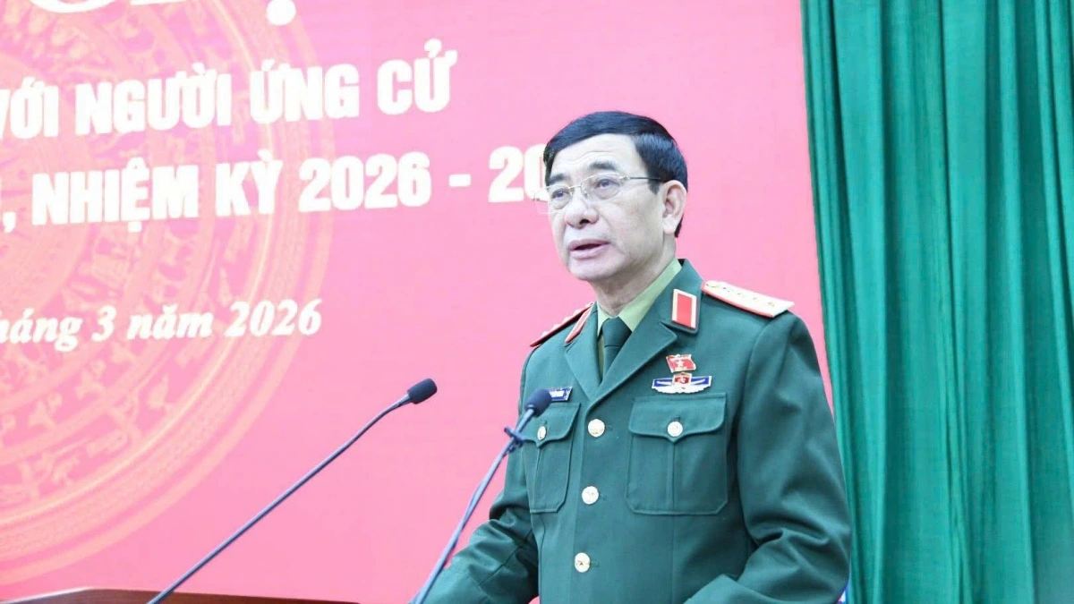 dai_tuong_phan_van_giang_van_dong_bau_cu_1_1.jpg
