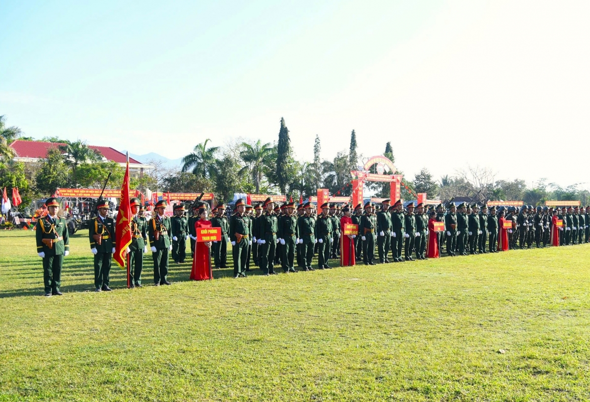 Lễ ra quân huấn luyện có sự tham gia của nhiều cơ quan, đơn vị, địa phương thuộc Bộ chỉ huy quân sự tỉnh Khánh Hòa