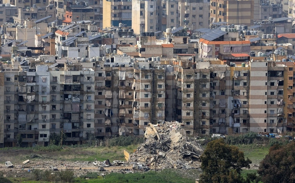 Israel không kích vào một khu dân cư ở vùng ngoại ô phía Nam Beirut. Ảnh: Reuters