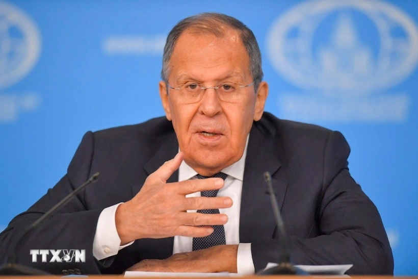 Ngoại trưởng Nga Sergei Lavrov phát biểu họp báo tại Moskva (Ảnh: THX/TTXVN)