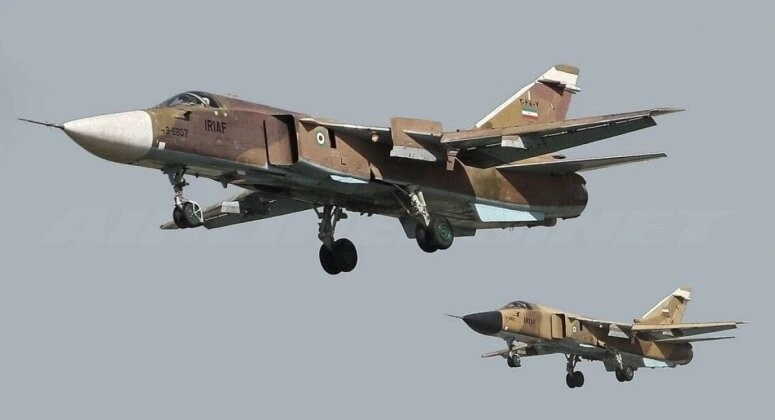 Máy bay chiến đấu Su-24M của Không quân Iran