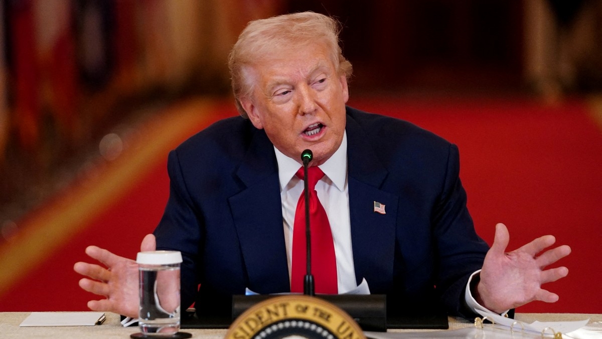 Tổng thống Mỹ Donald Trump khuyên Iran không nên dự World Cup 2026 (Ảnh: Reuters).