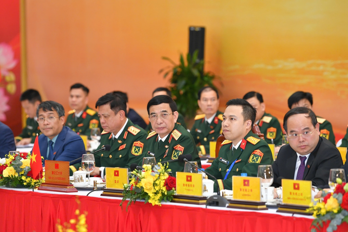 viet_nam_-_trung_quoc_tang_cuong_tin_cay_mo_rong_hop_tac_quoc_phong.jpg