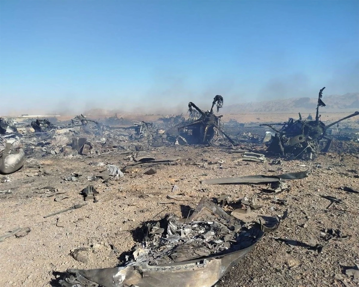 Xác máy bay C-130J Hercules tại Iran. Ảnh: Tasnim