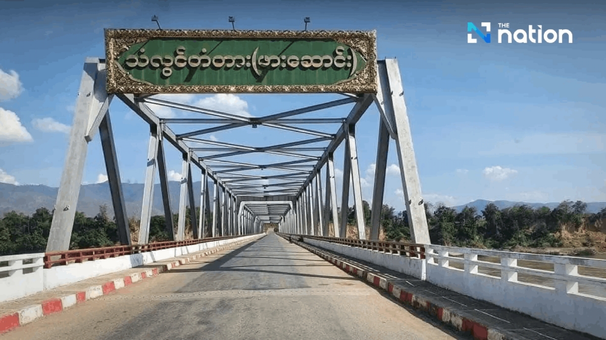 Cây cầu nối hai bờ sông Salween, khu vực biên giới hai nước Thái Lan - Myanmar. Ảnh: The Nation