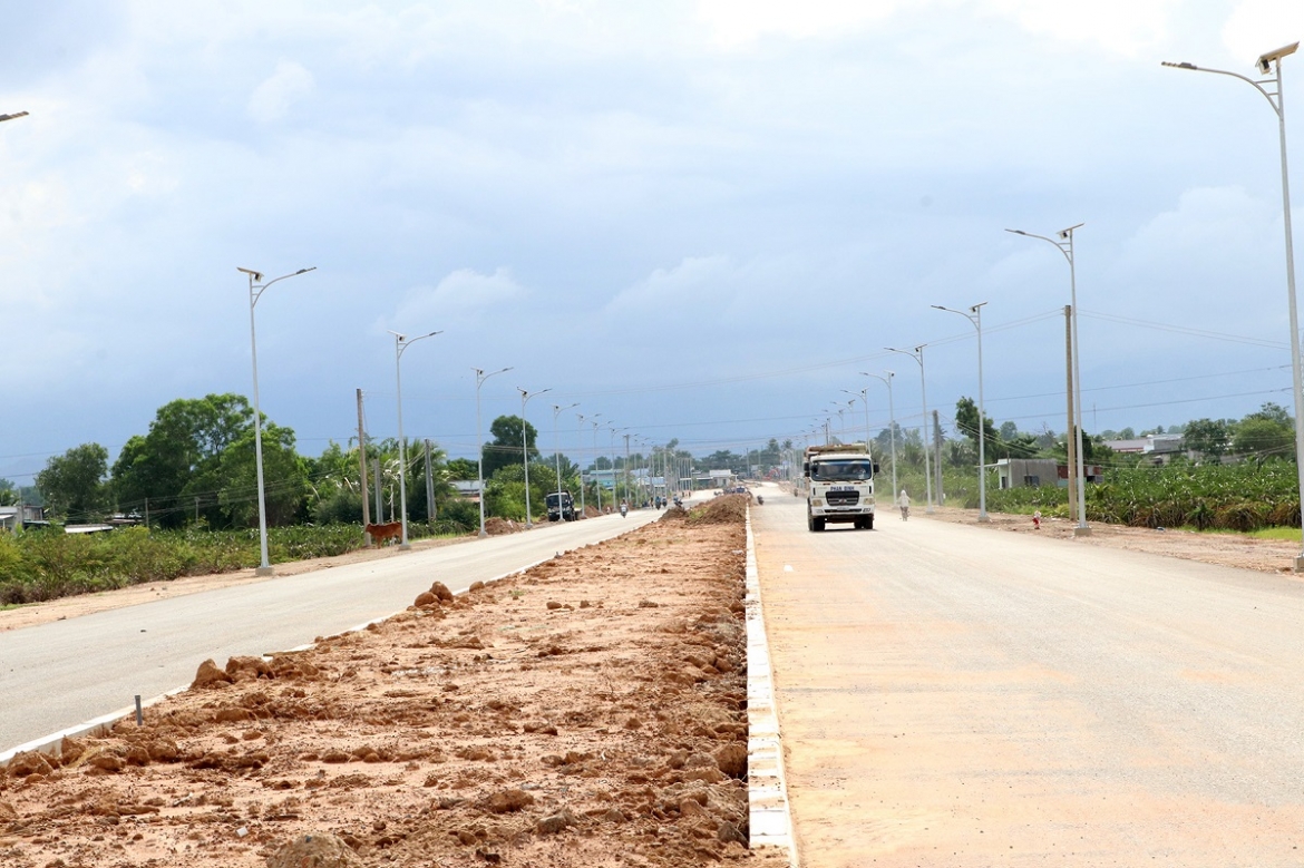 Dự án cơ bản thông tuyến nền đường được 3,6 km.jpg
