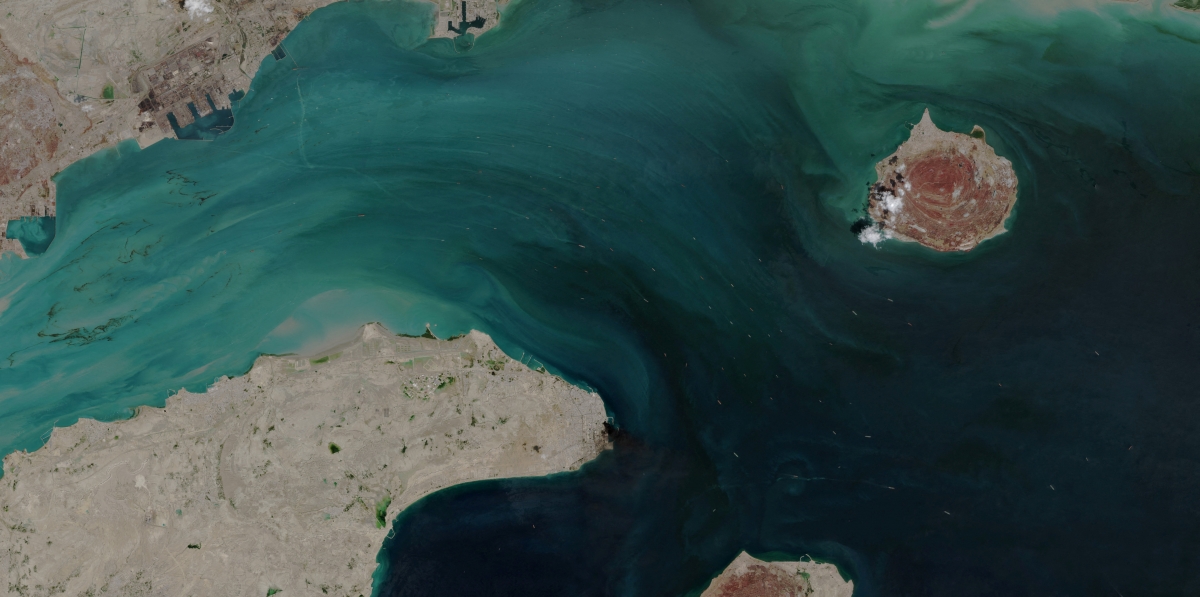 Hormuz Reuters.JPG