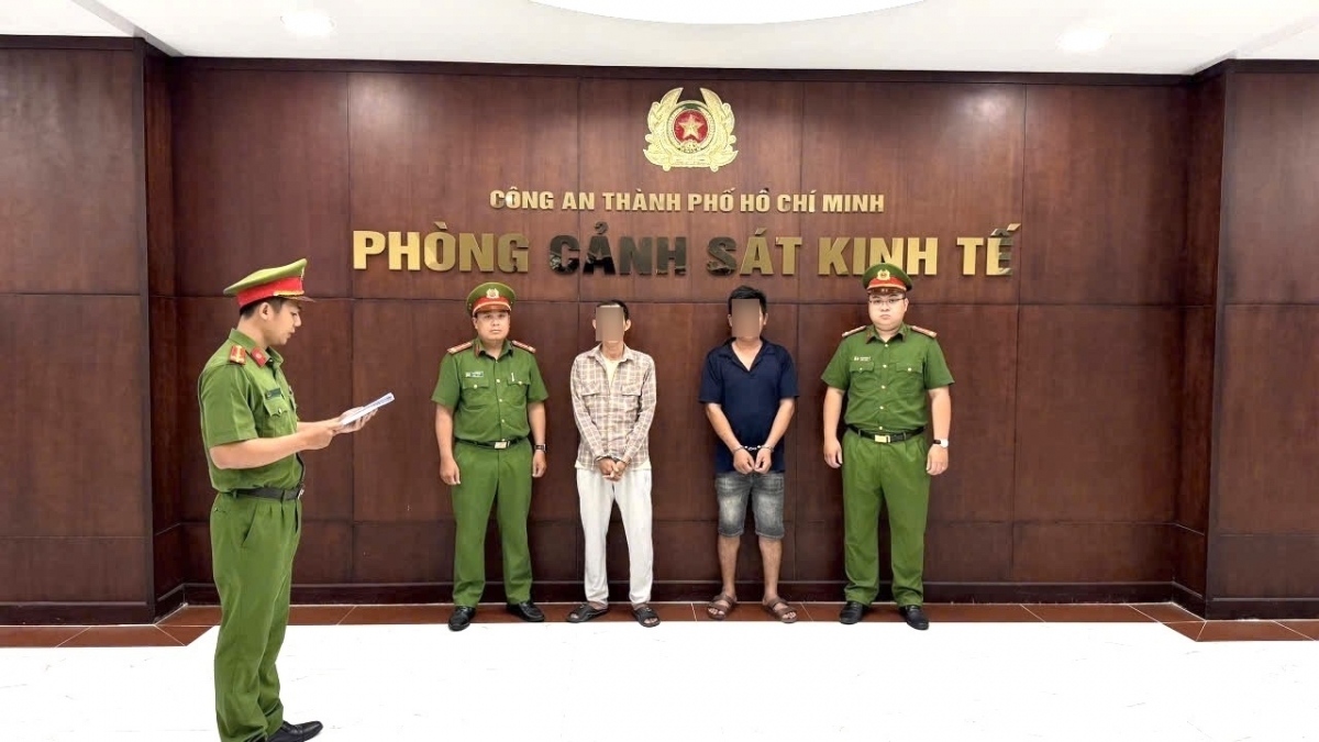 Từ trái sang Nguyễn văn Thắng, Nguyễn Văn Thái (1).jpg
